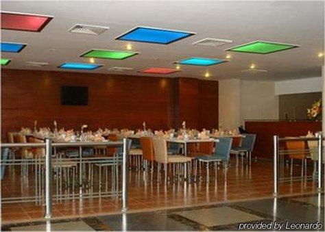 Hotel One סיאלקוט מסעדה תמונה